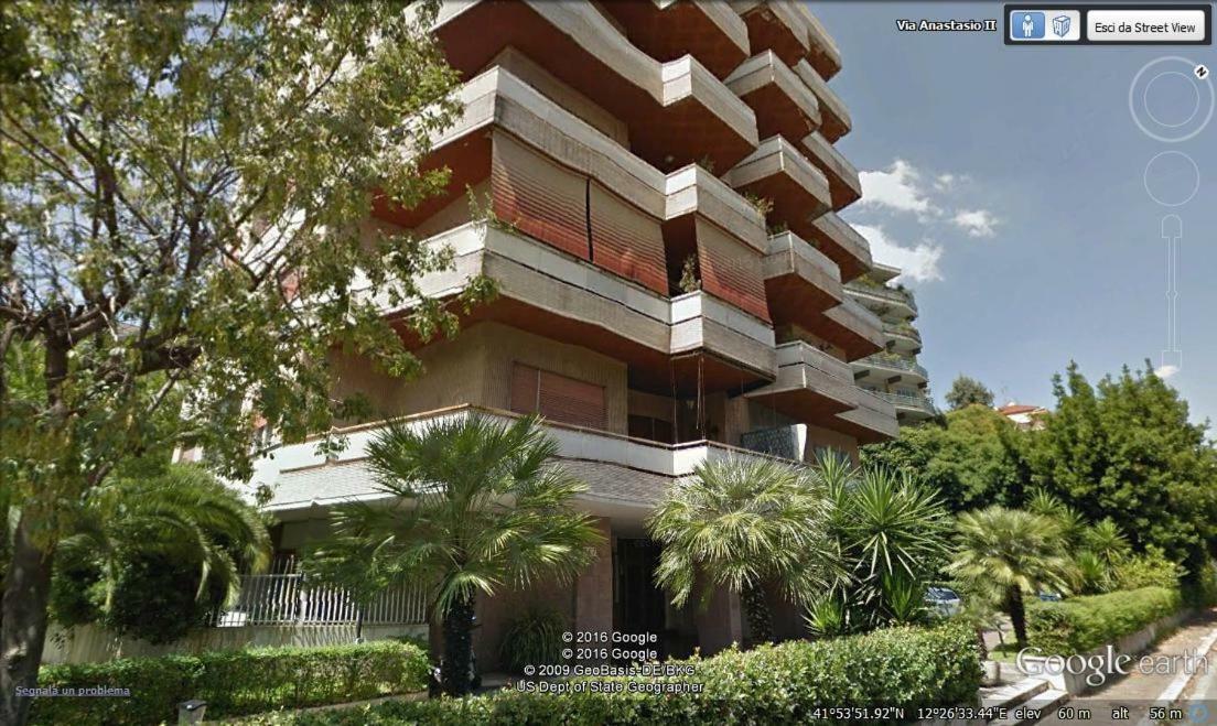 House In The City, Rome
