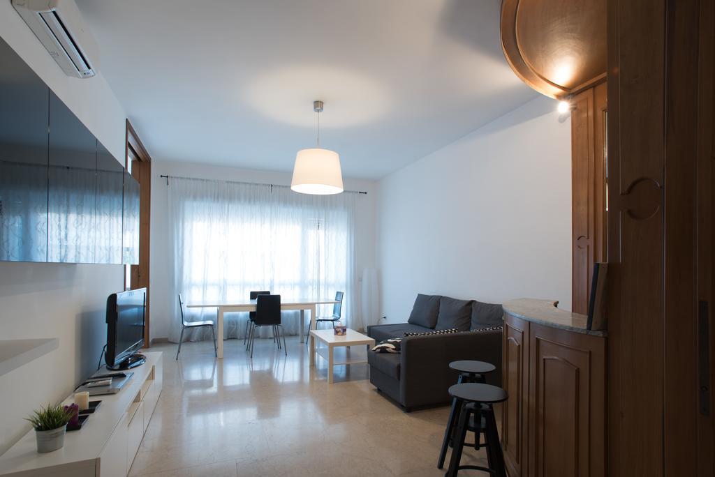 House In The City — Photos 3